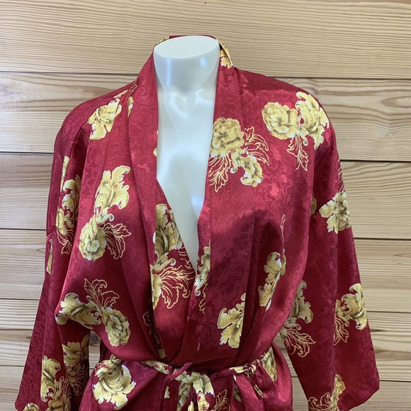 Vintage Victoria's Secret Robe Medium Red Gold Floral Short Pockets Wrap B161 - Picture 2 of 8